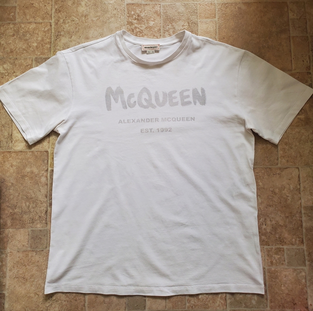 ALEXANDER MCQUEEN GRAFFITI T SHIRT SIZE 40